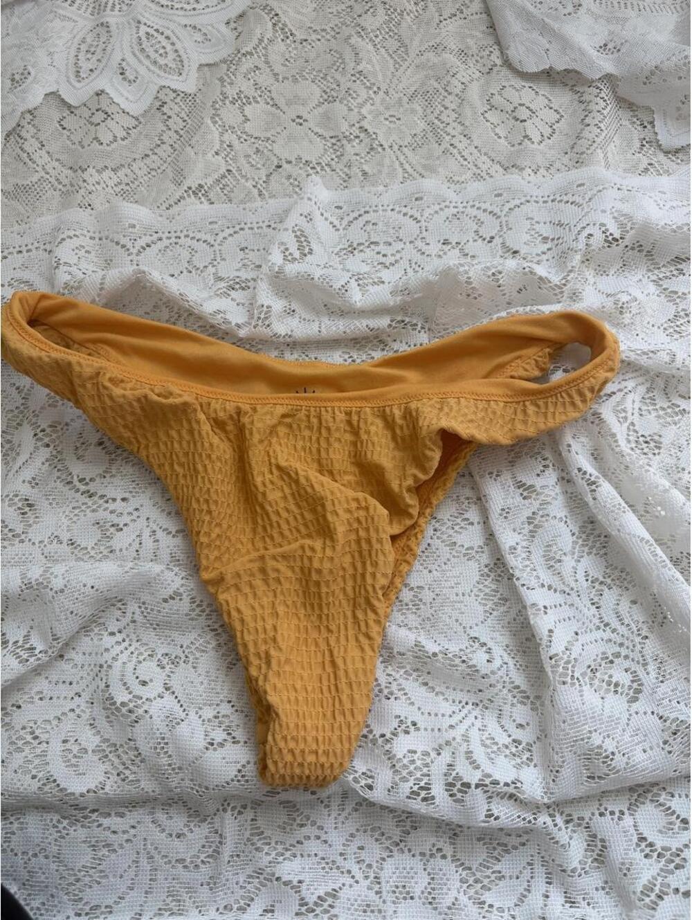 Hollister Co. Women's Orange and Yellow Bikini-and-tankini-bottom